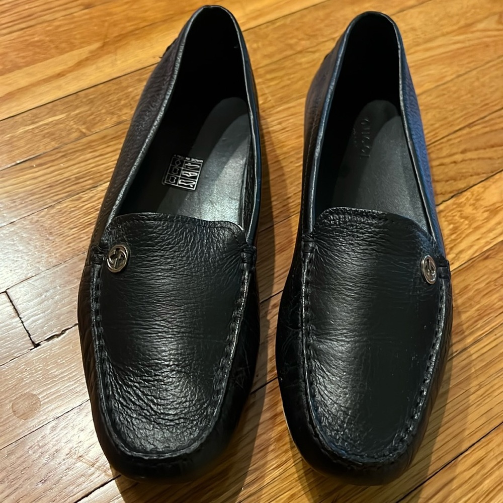 Gucci black leather loafers 38 like new